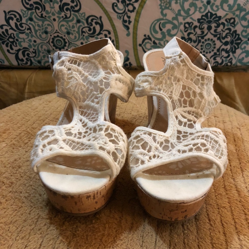 American Eagle White Lace Espadrilles